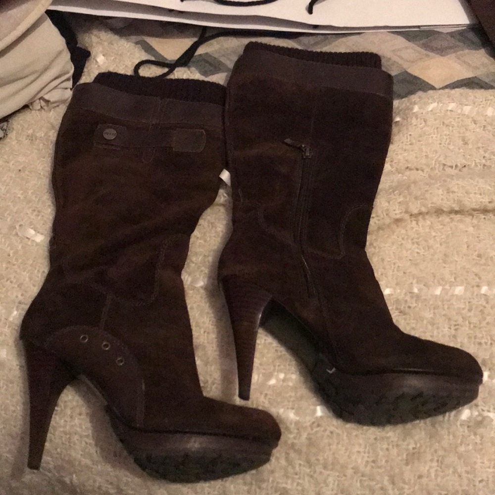 Guess tall brown boot